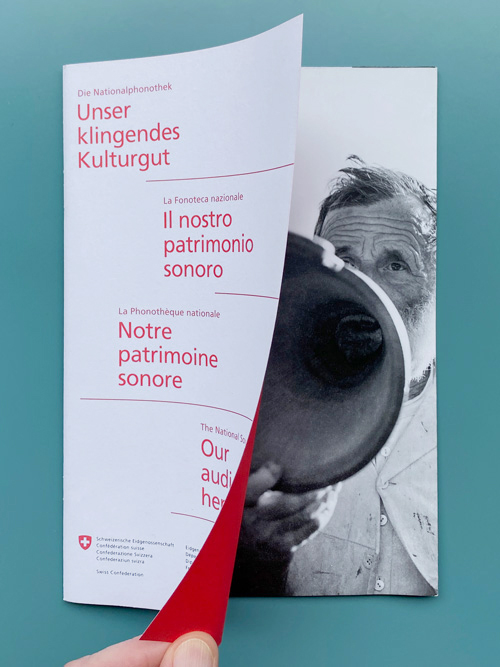 Infoheft Titelseite Unser klingendes Kulturgut, Die Nationalphonothek der Schweiz, 4-sprachig
